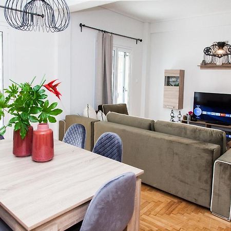 アテネElegant Apt In Kifisia!アパートメント エクステリア 写真